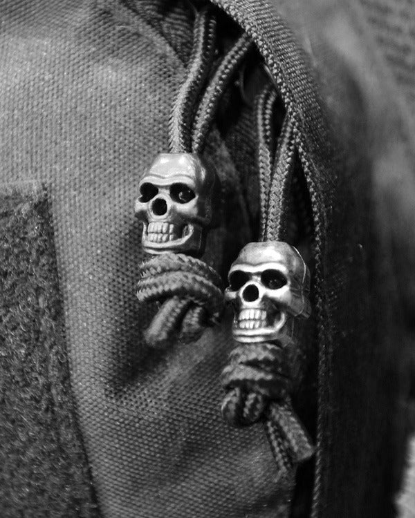 Kombat UK Skull Cord Stoppers - Silver